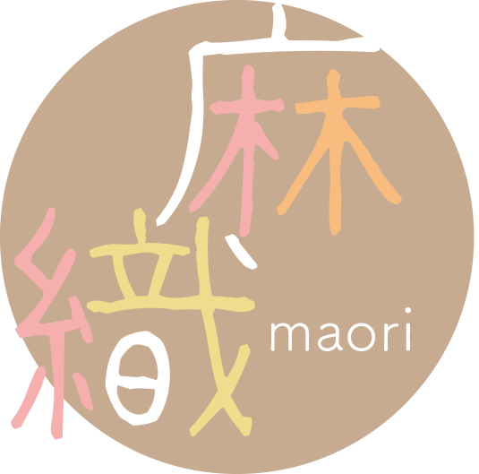 麻織 maori　ロゴ